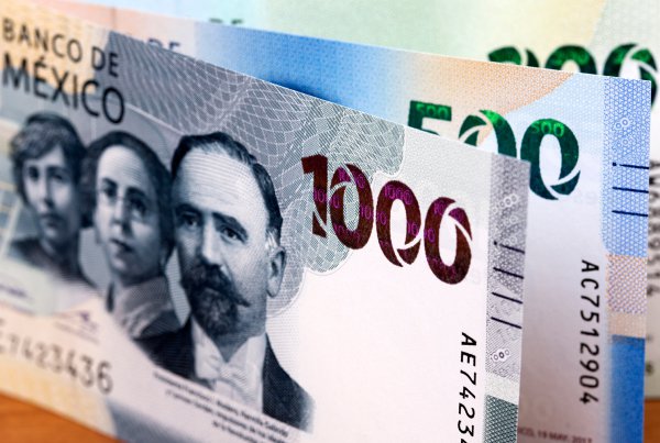 ¿Es Legal Guardar Grandes Cantidades de Dinero en Casa? Conoce los Límites y Precauciones